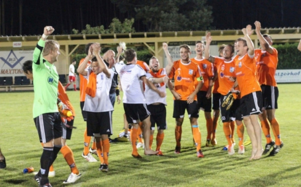 Jubel1.jpg-SV Eltendorf